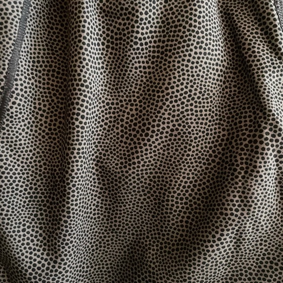 Lululemon purple patterned shorts - Picture 3 of 4